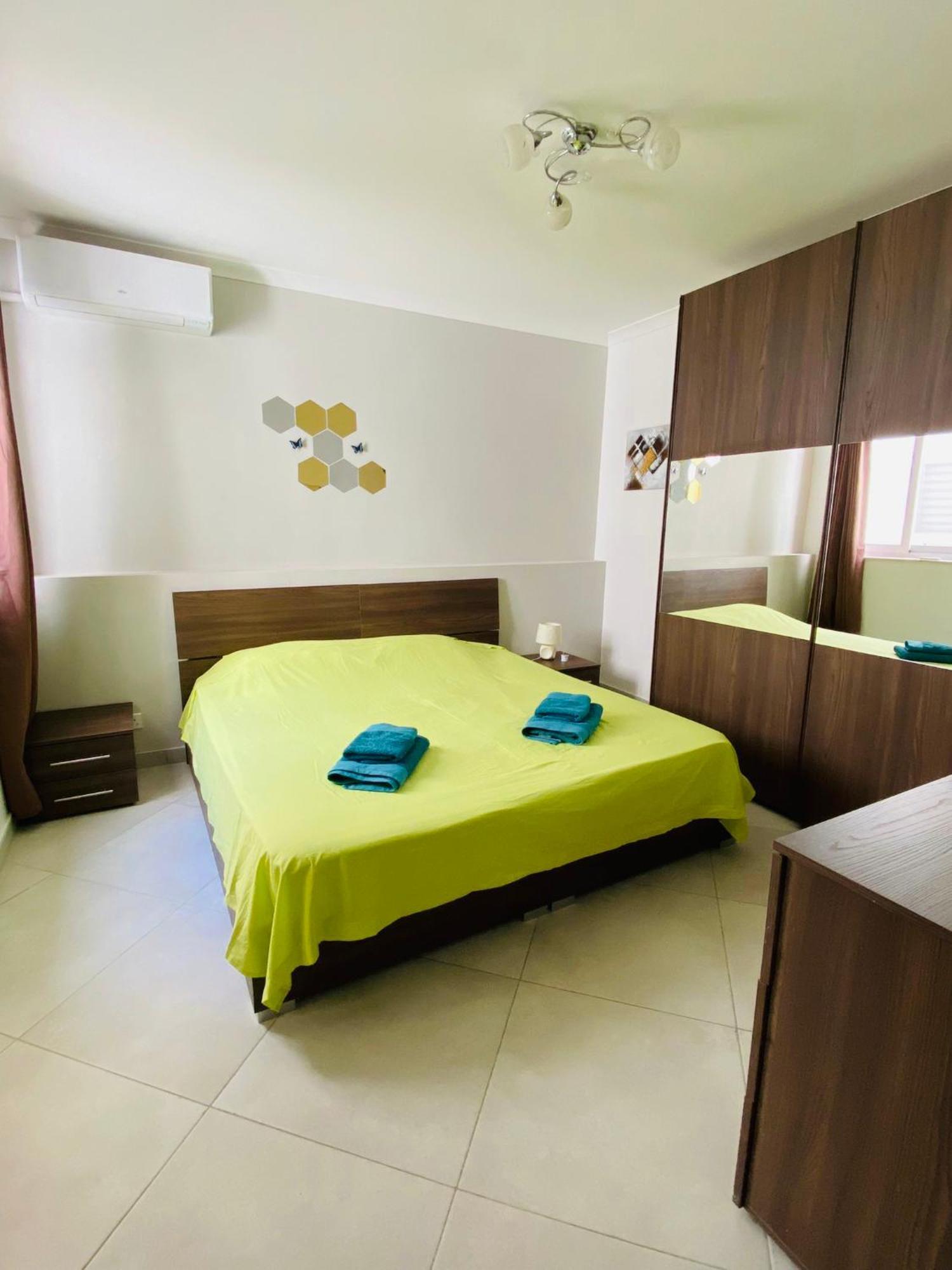 Mela Apartment 1 St. Paul's Bay Dış mekan fotoğraf